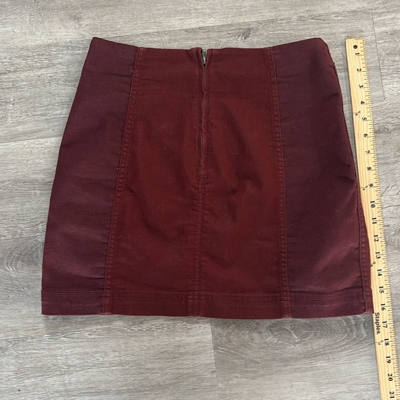 Free People Maroon Paneled Mini Skirt Sz 8 - Picture 6 of 10
